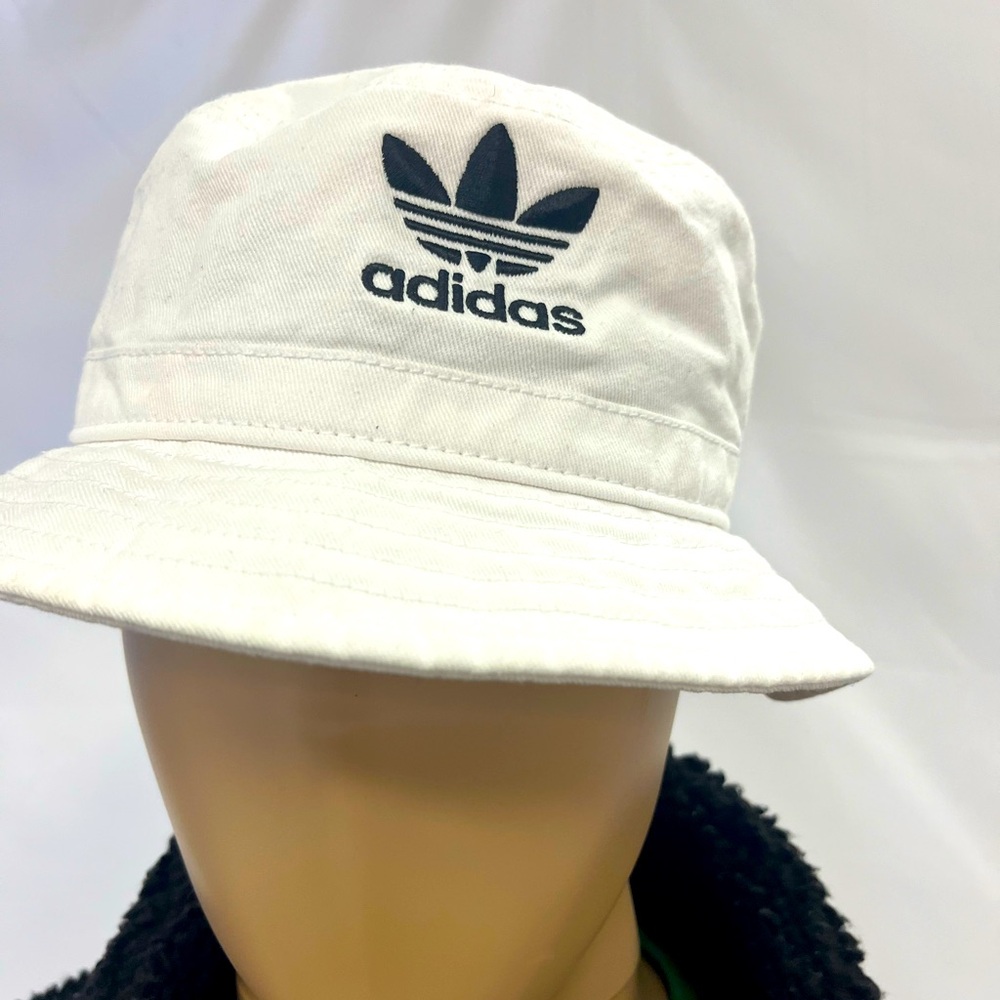 Adidas bucket hat